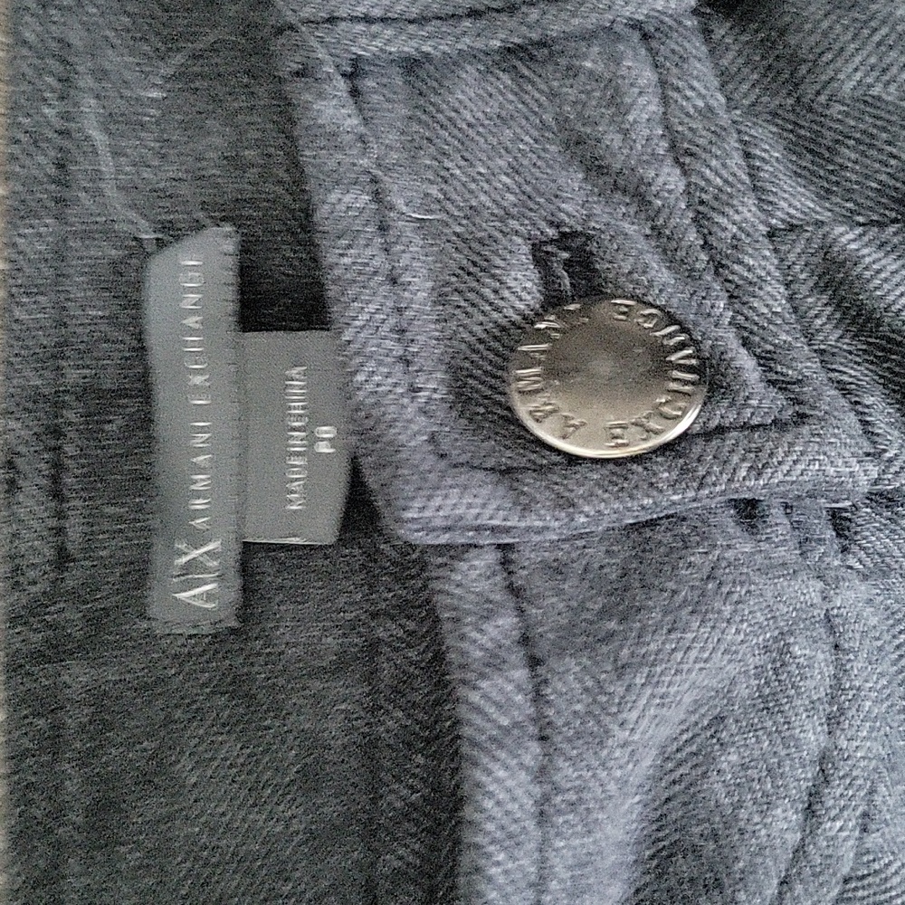 Stylish Gray Armani Exchange Men's Pants with Zipper Details - Picture 4 of 4
